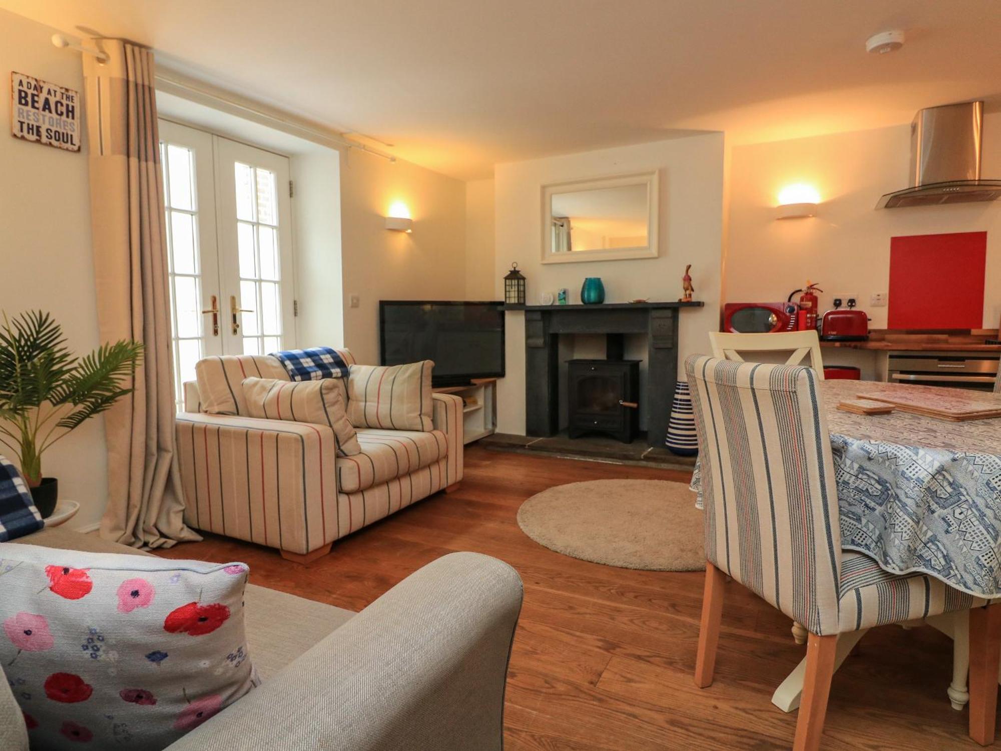 Quarter Deck Apartment Salcombe Bagian luar foto