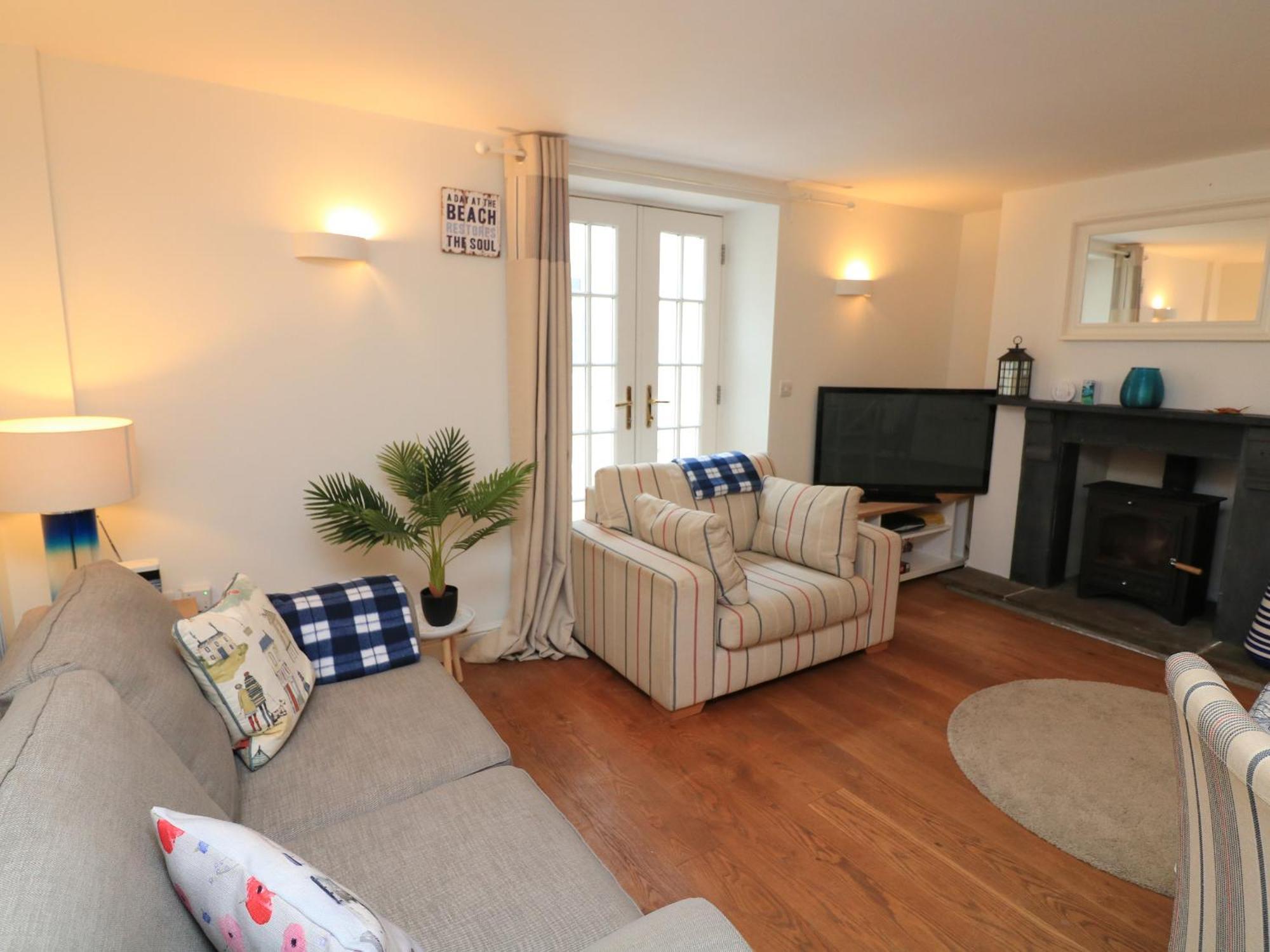 Quarter Deck Apartment Salcombe Bagian luar foto